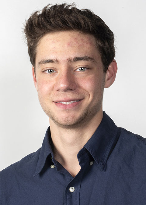 Studio headshot for Leo Massey